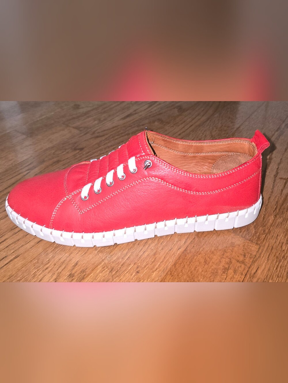 Red Leather Women's Casual Sneaker